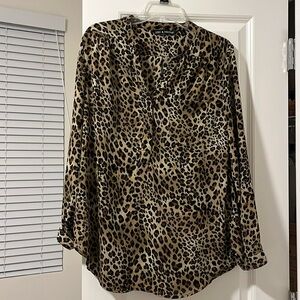 *3 for $18* Zac & Rachel Large. Collarless, 2-button, v-neck blouse.